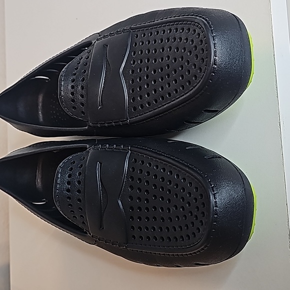 Men's Perforated Driver, Slip on, Created for Macy's Navy blue Size12 - Picture 3 of 7